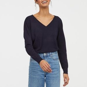 🔴SOLD🔴H&M V-Neck Long Sleeve 🐇